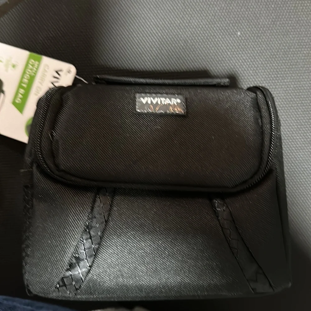 NEW Vivitar Small Gadget Bag